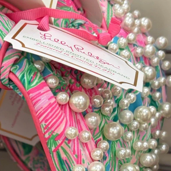 NWT ⚜️💖⚜️ Lilly Pulitzer Knotted Wide Satin Pearl Headband Coming In Hot - Picture 3 of 8